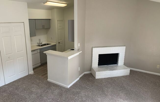 2 beds, 2 baths, 1,038 sqft, $1,215, Unit 0108