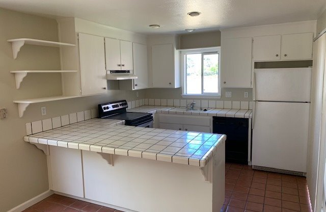 3 beds, 2 baths, $3,200