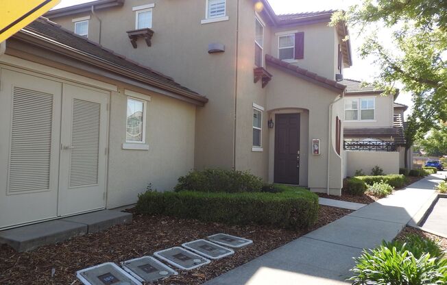 Beautiful Townhome in Empire Ranch