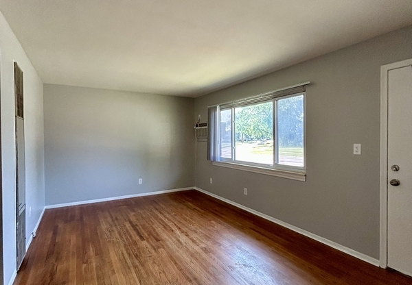 1450 GODDARD RD