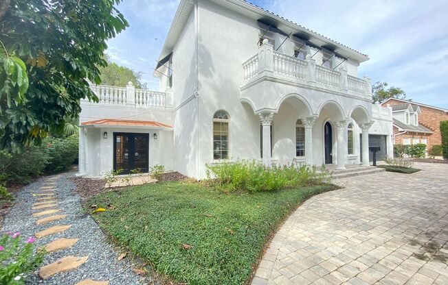 Stunning estate, with luxury upgrades, backyard oasis, 4B/3.5B in desirable Winter Park Florida!