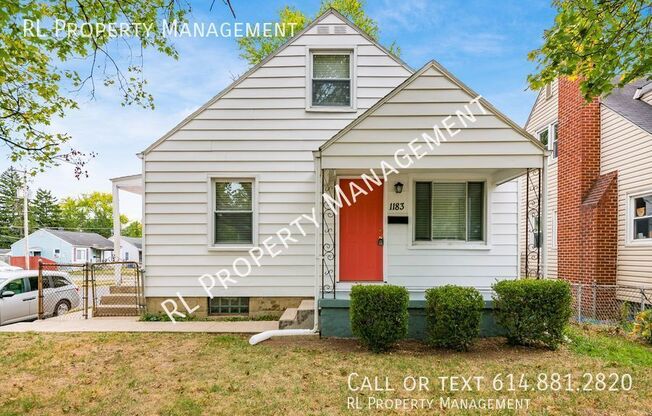 3 beds, 1 bath, 979 sqft, $1,575