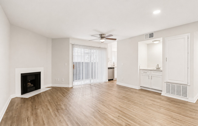 2 beds, 2 baths, 1,115 sqft, $3,098, Unit 119