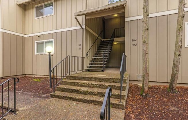 1 bed, 1 bath, 788 sqft, $1,295, Unit 103