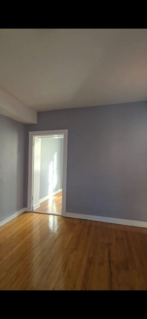 7943 S Essex