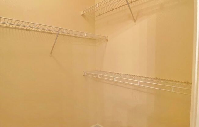 2 beds, 2 baths, $1,395, Unit # 432
