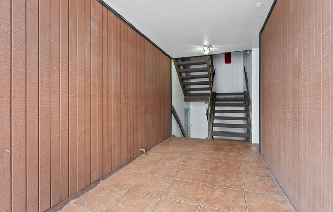 2 beds, 1 bath, 859 sqft, $1,200, Unit 4