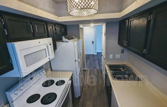 11105 E ALAMEDA AVE