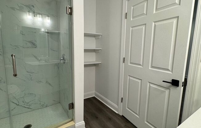 3 beds, 2 baths, 1,292 sqft, $1,840, Unit Unit 301 (Loft)