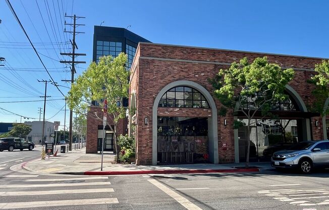 1 bed, 2 baths, 1,189 sqft, $3,950, Unit 504