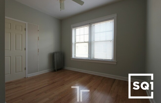 1916 W Winona St