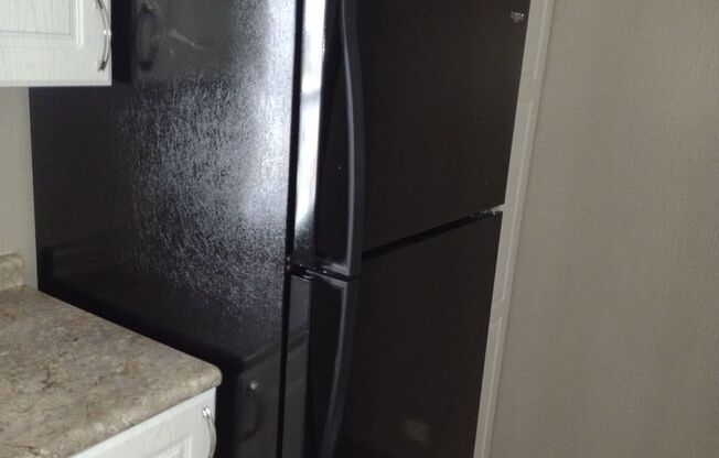 2 beds, 1 bath, 624 sqft, $795, Unit 740