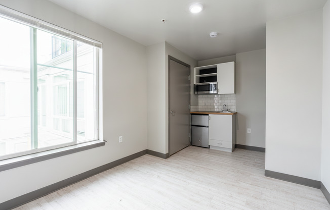 Studio, 1 bath, 152 sqft, $795, Unit 212