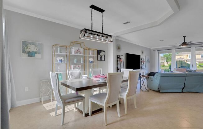 Flagler Station Townhome 3/2.5 - 2 car garage - 2000+ square feet