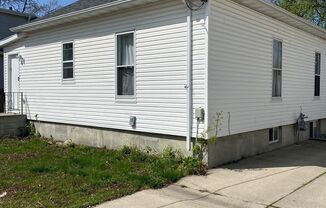 4 beds, 2 baths, $1,695