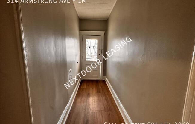 314 ARMSTRONG AVE