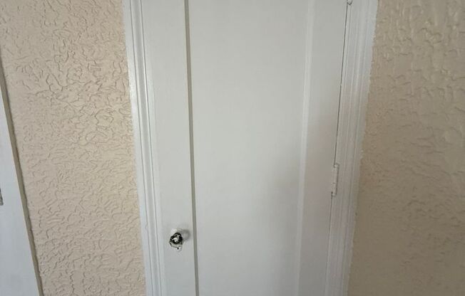 Studio, 1 bath, 308 sqft, $1,175, Unit Bayard Manor 301