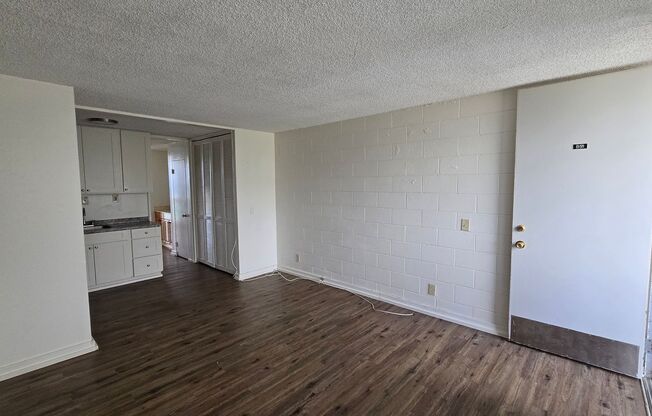 Beautiful Beachfront 1 Bedroom Condo For Rent at the Makaha Beach Cabanas.