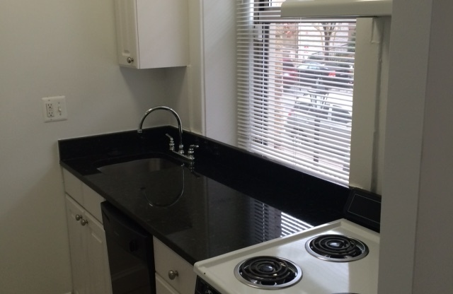 2 beds, 1 bath, $3,350, Unit 105