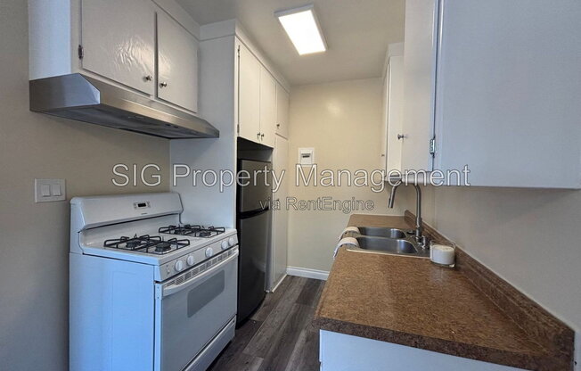 1 bed, 1 bath, 650 sqft, $1,737.5, Unit 15