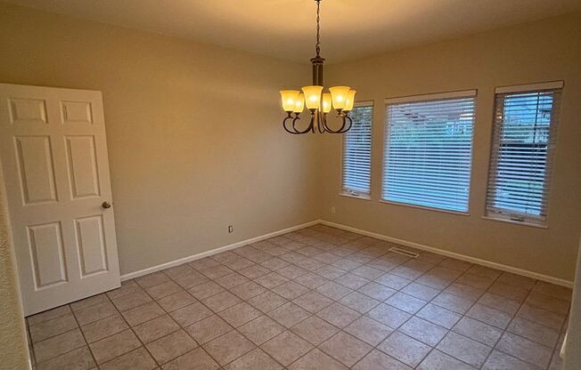 Single level 3 bedroom 2 bathroom Rincon Valley Home with A/C