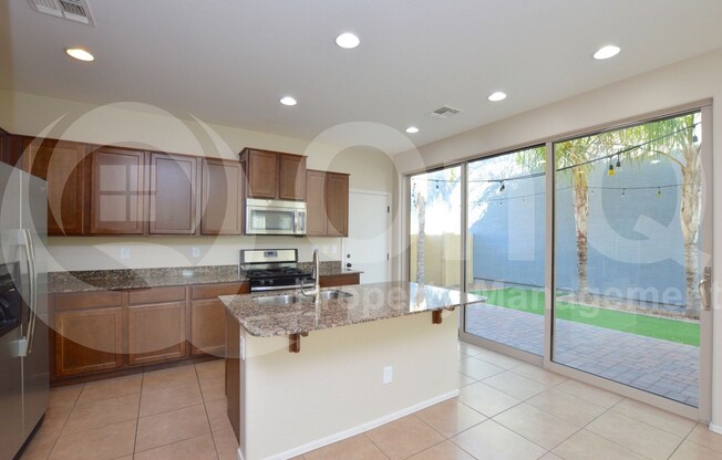 4451 E REMINGTON DR