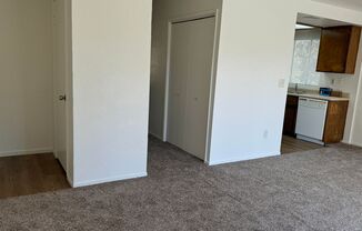 2 beds, 1 bath, $1,900, Unit F