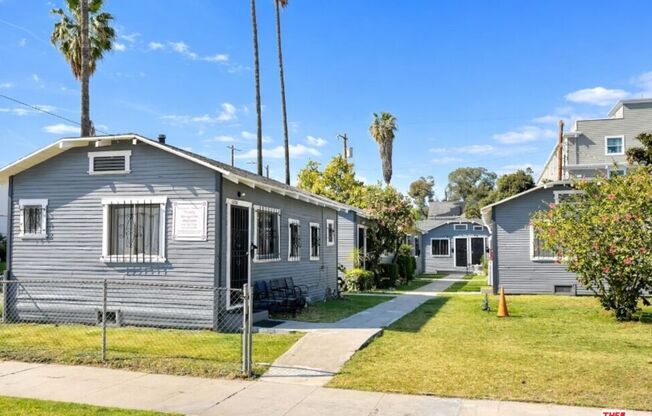 1187 W 37 DR