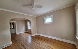 2 beds, 1 bath, $1,400