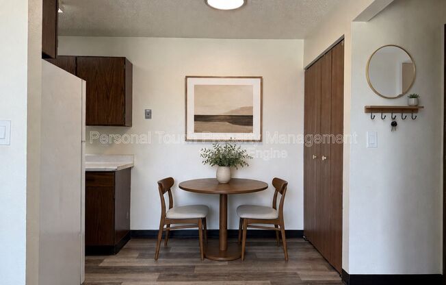2 beds, 1 bath, 850 sqft, $825, Unit 36