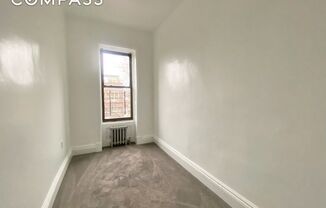 2 beds, 1 bath, $2,350, Unit 2