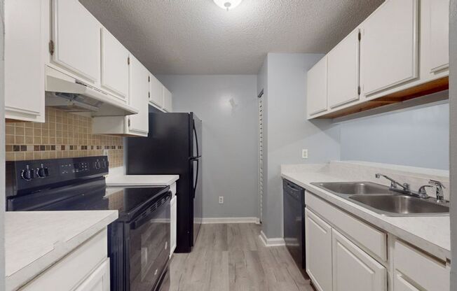 2/2 Condo in Mandarin Glen