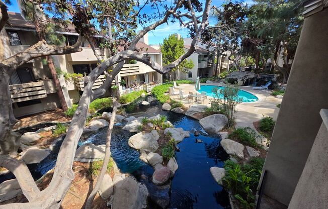 Newly Renovated 2 bedroom 2 bathroom Home in Costa Mesa