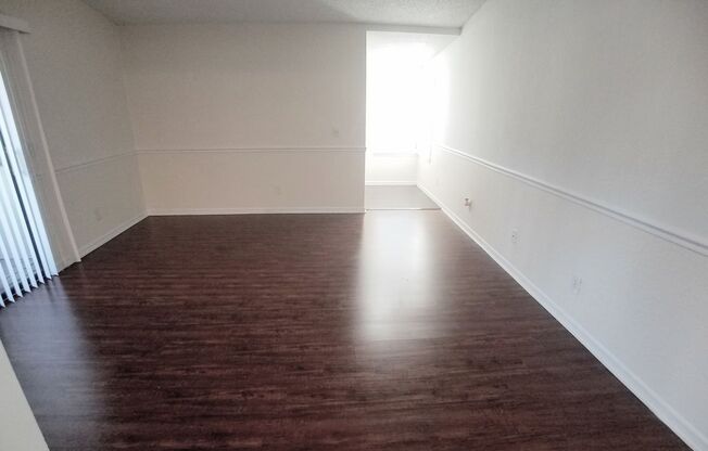 Beautiful Remodeled Winter Park 2/2 Condo for Rent in Front of Full Sail.