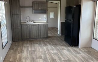 1 bed, 1 bath, 384 sqft, $795, Unit B-30