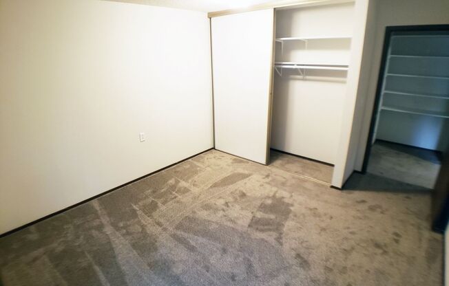 1 bed, 1 bath, $895, Unit RHS LONS-#2