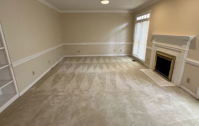 3 Bedroom 2.5 Bathroom Townhome!