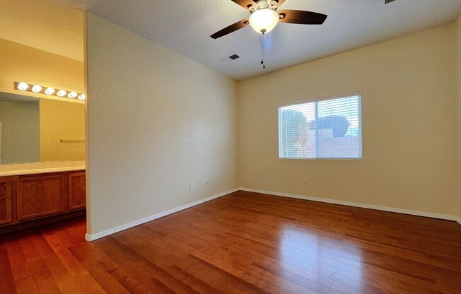 Fantastic 3 Bedroom, 2 Bath Home In The NE!