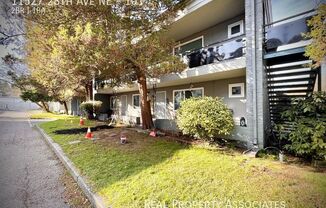 11527 28 AVE NE