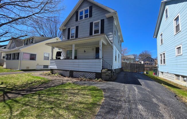 3 Bedroom - Single Family Home!