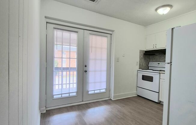 307 West Trinity Avenue