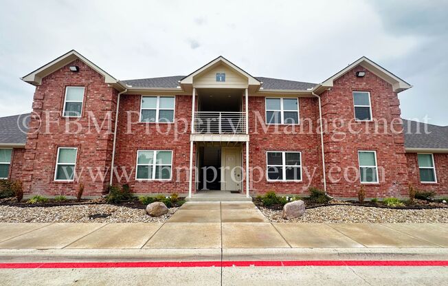 Hidden Creek #522 - Gorgeous 2 Bedroom, 2 Bathroom Townhome in Ennis, TX!