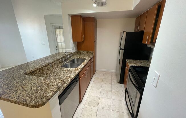 Condo Convenient to Attractions! Bella Vista Community! AVAILABLE AUGUST 13th!