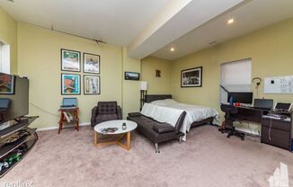 1335 N Wolcott Ave