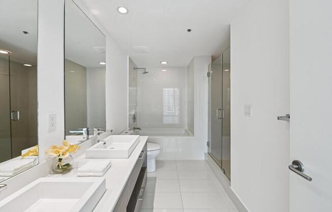 3 beds, 2 baths, 1,154 sqft, $6,000, Unit # 1706