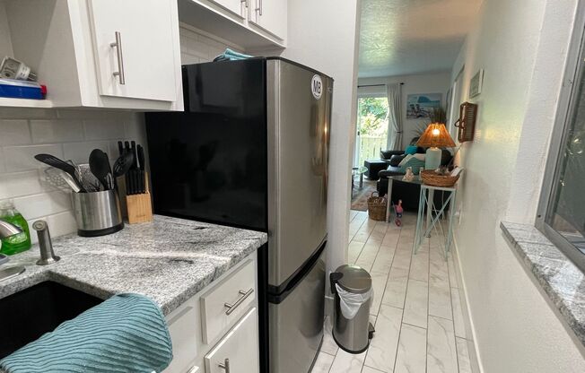 1 bed, 1 bath, $2,400