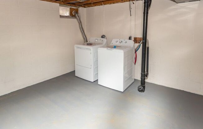 2 beds, 1.5 baths, 1,100 sqft, $1,355, Unit 40-1740