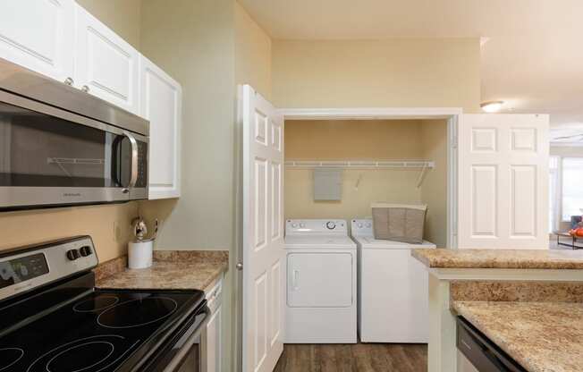 Belle Harbour Apartments full-sized washer and dryer