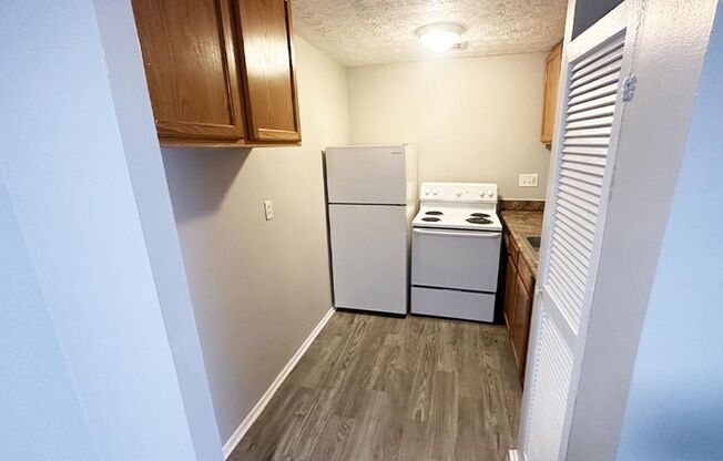 1 bed, 1 bath, 560 sqft, $815, Unit 720-12