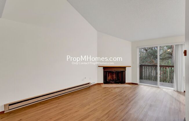 Mtn Park Oasis - Updated Two Bedroom Townhome in LO!